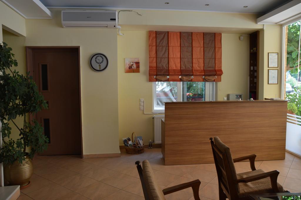 Marvi Hotel Kamena Vourla Exterior photo